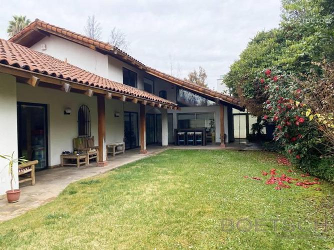 casa en venta en Vitacura