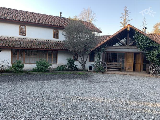 casa en venta en Pirque