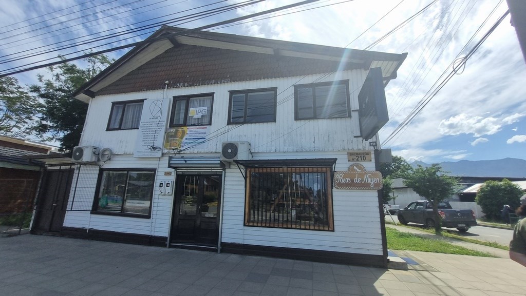 Verdesur vende/ATRACTIVA PROPIEDAD COMERCIAL CENTRO DE FUTRONO