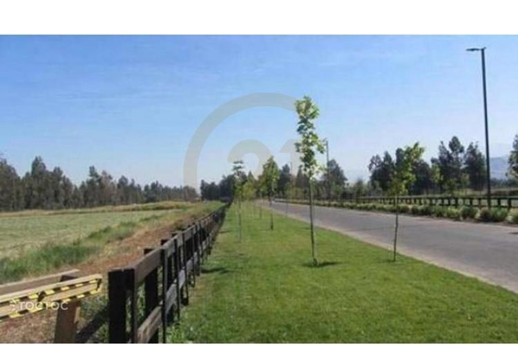 terreno en venta en Colina