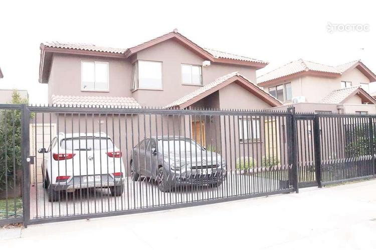 casa en arriendo en Colina