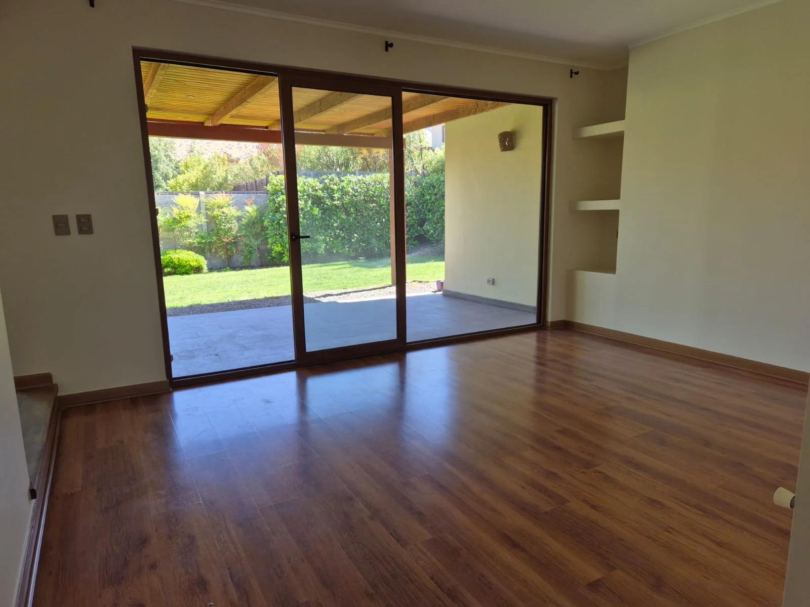 Arriendo Casa 3D 3B E - Colina