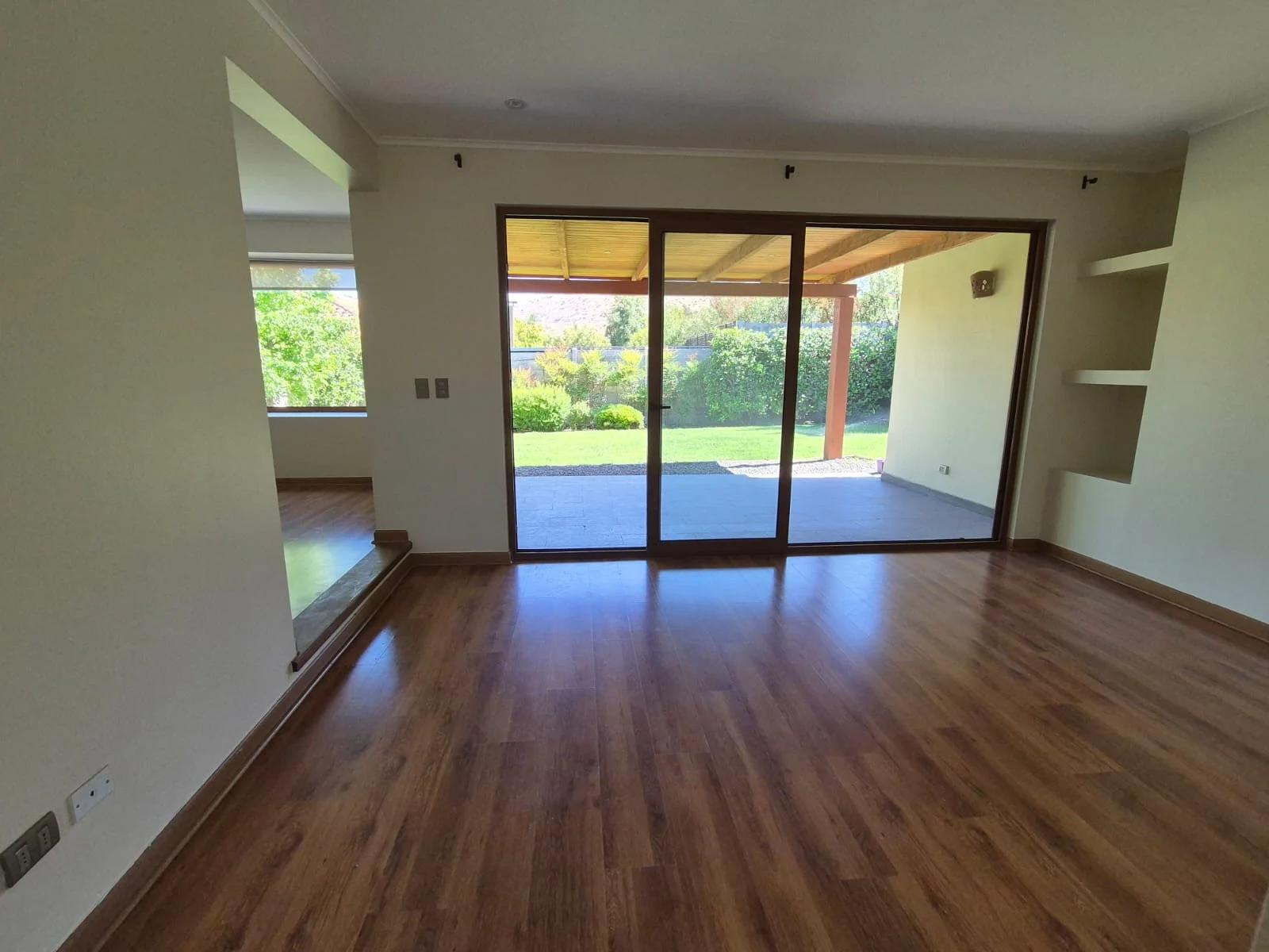 Arriendo Casa 3D 3B E - Colina