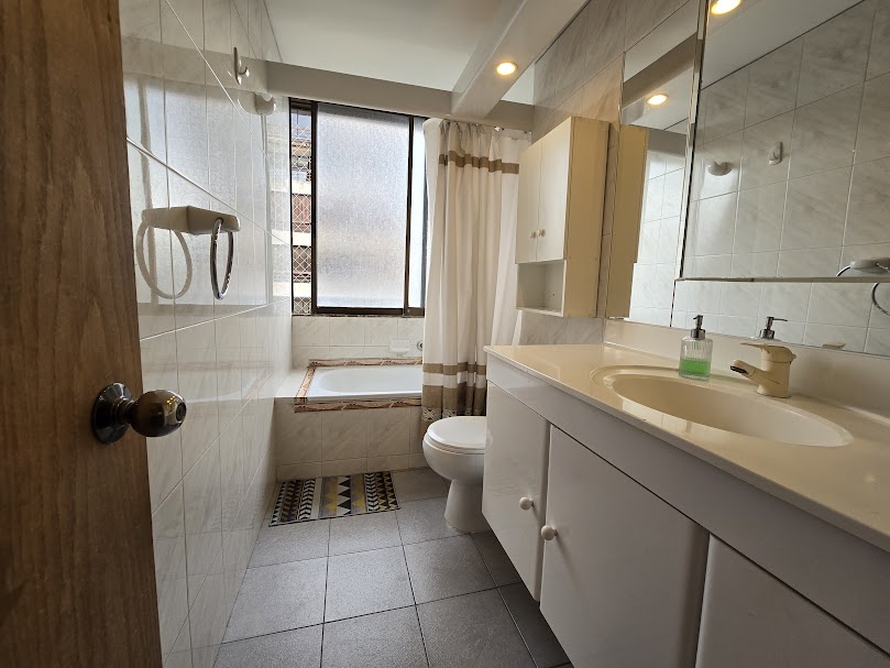 Arriendo Departamento 2D 2B E B - Las Condes