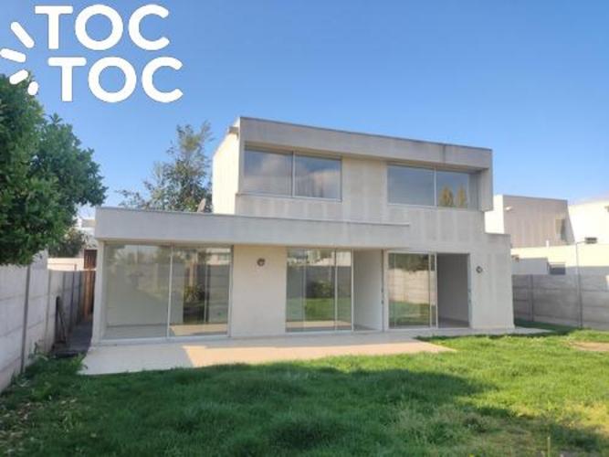 casa en arriendo en Colina