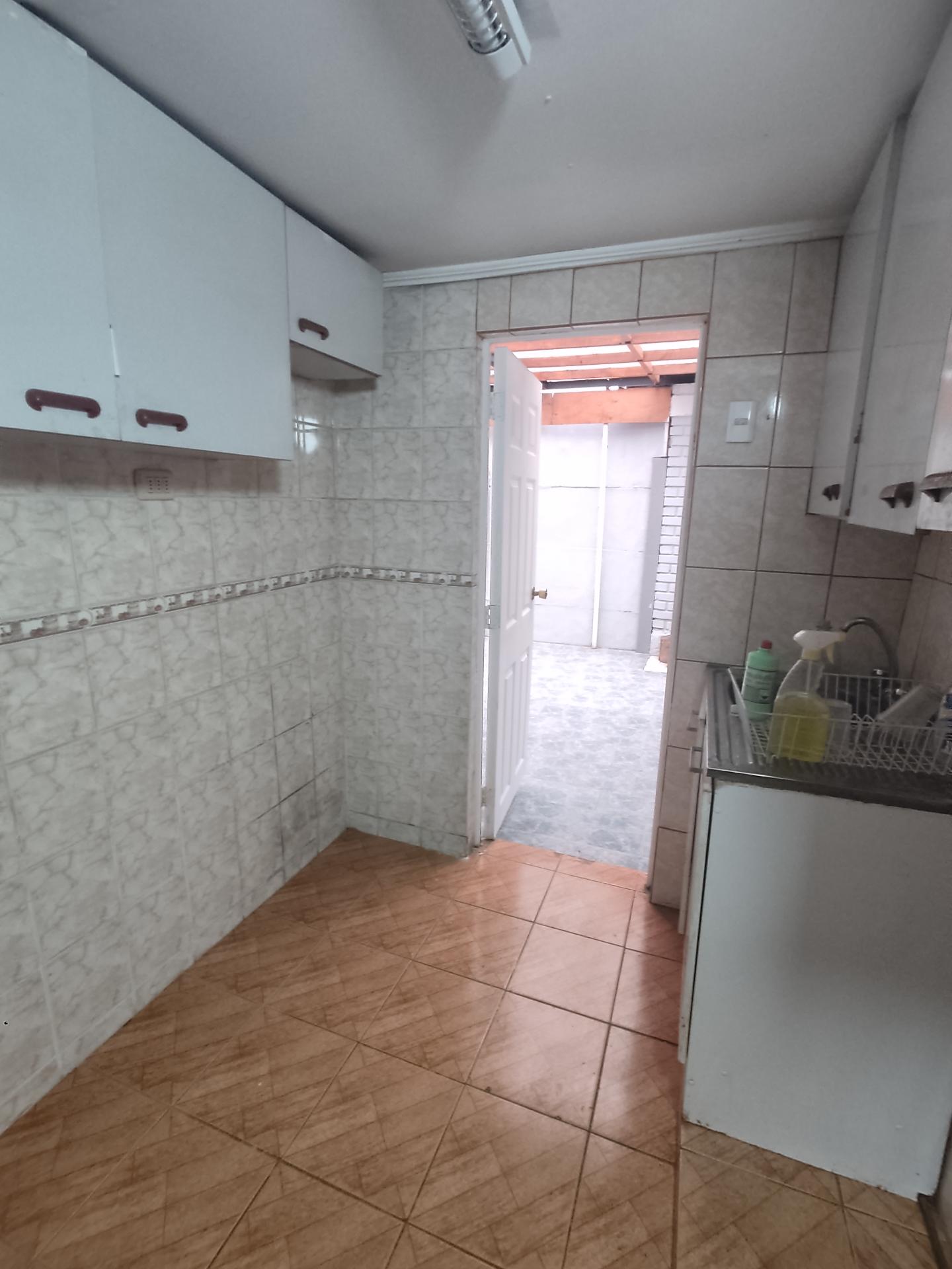Venta Usado Casa 4D 1B E - &Ntilde;u&ntilde;oa