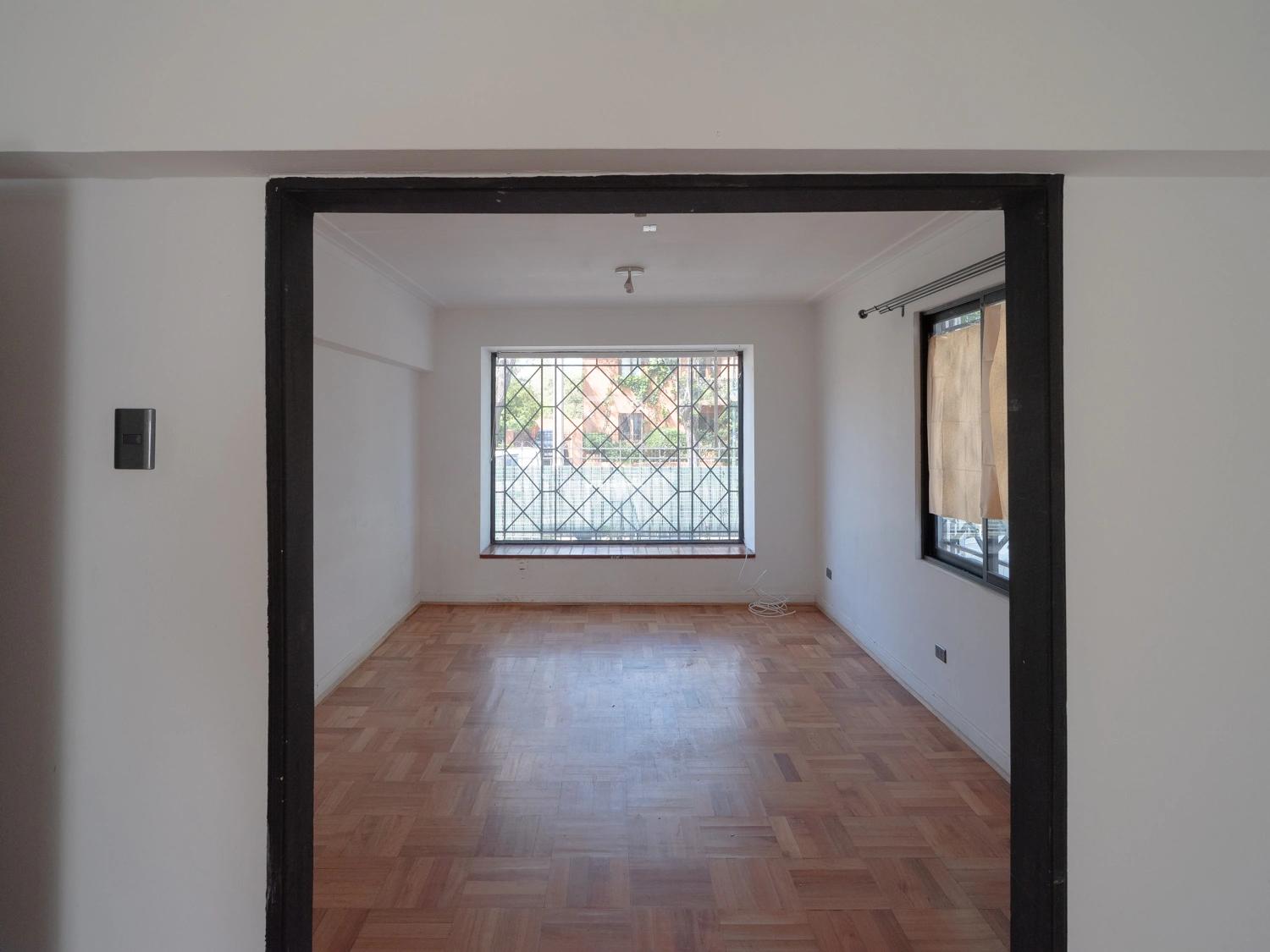 Venta Usado Casa 4D 3B - &Ntilde;u&ntilde;oa