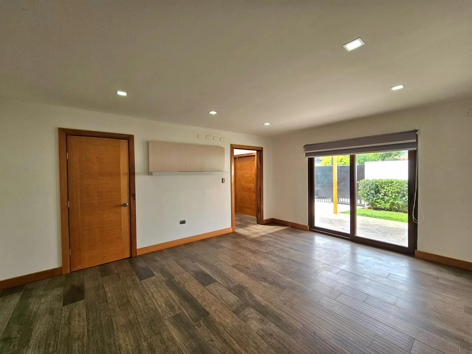 Arriendo Casa 5D 3B E - Vitacura