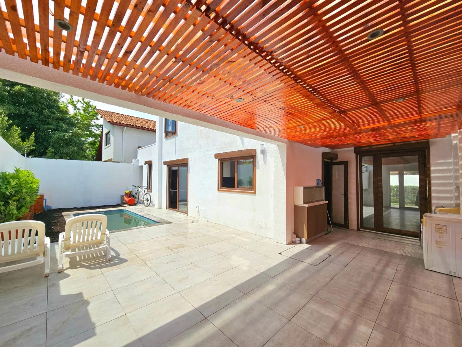 Arriendo Casa 5D 3B E - Vitacura