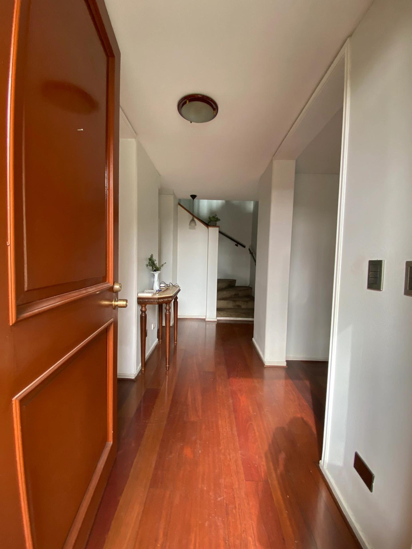 Arriendo Casa 4D 4B E - La Reina