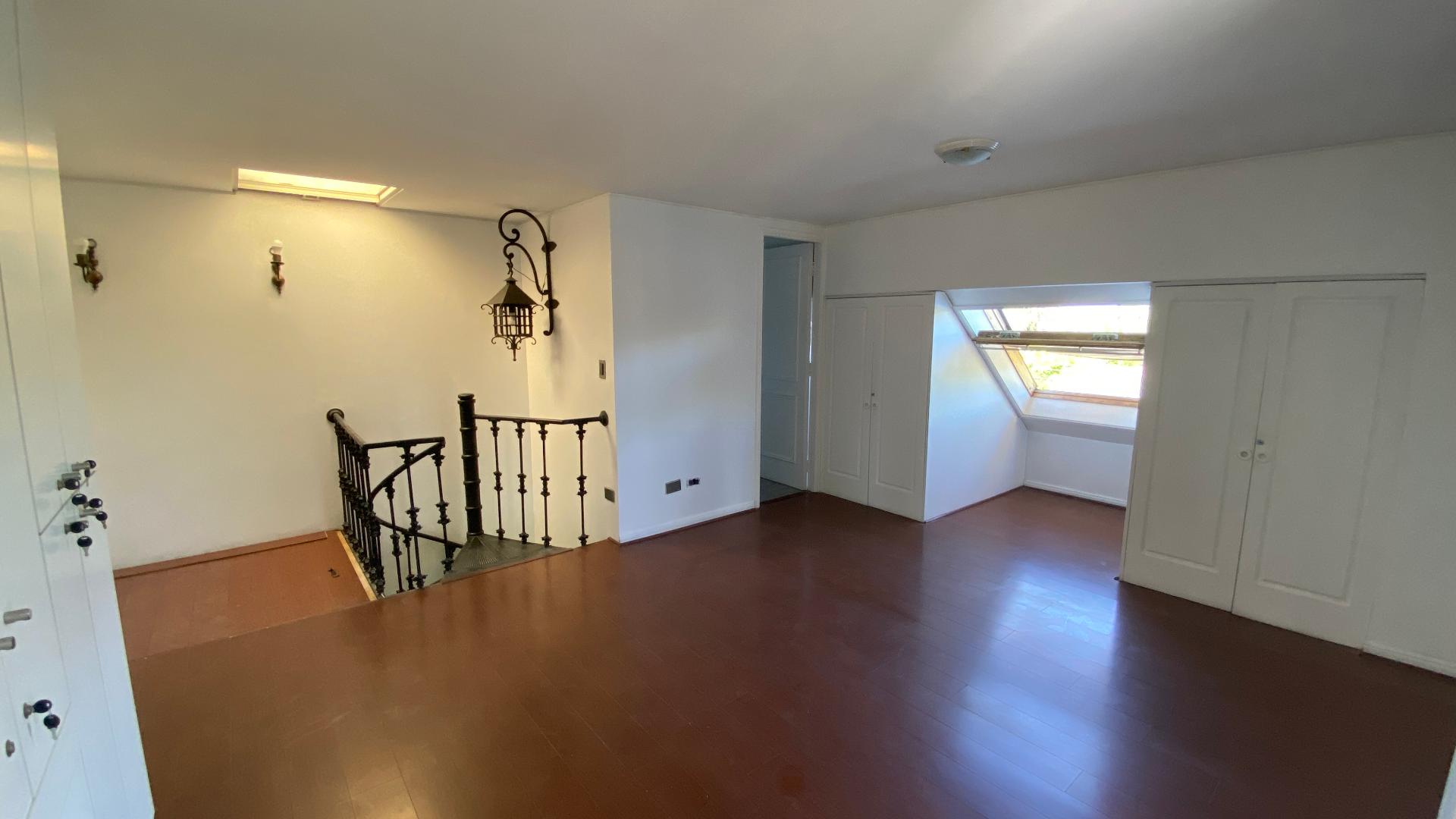 Arriendo Casa 4D 4B E - La Reina