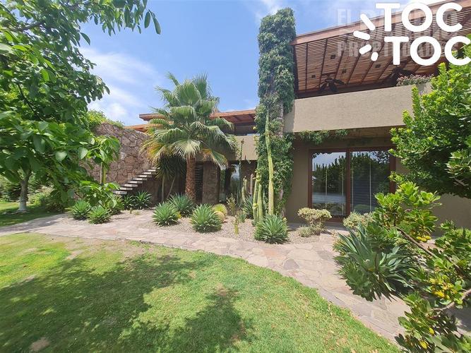 casa en arriendo en Colina