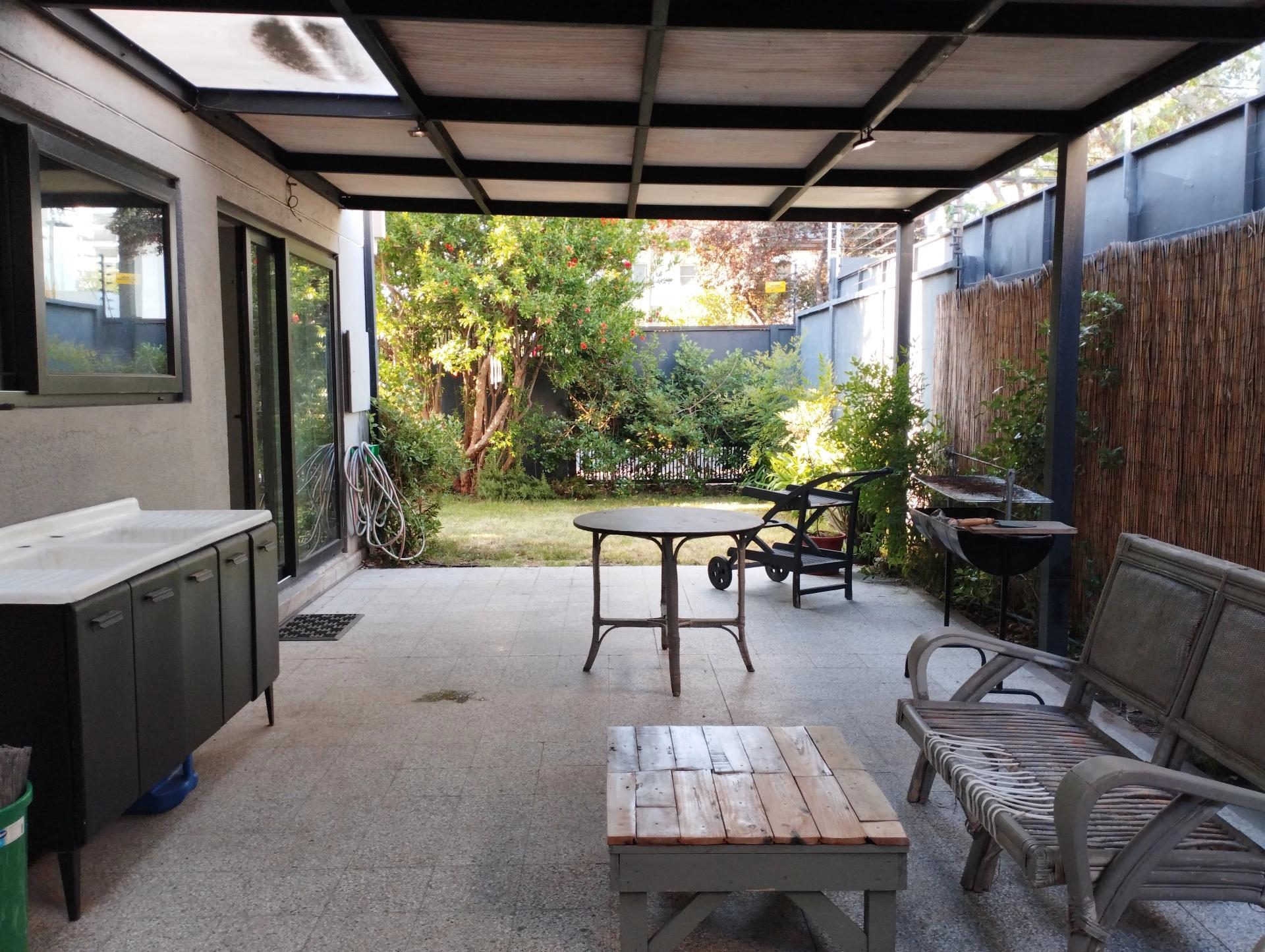 Arriendo Casa 4D 2B E - Las Condes