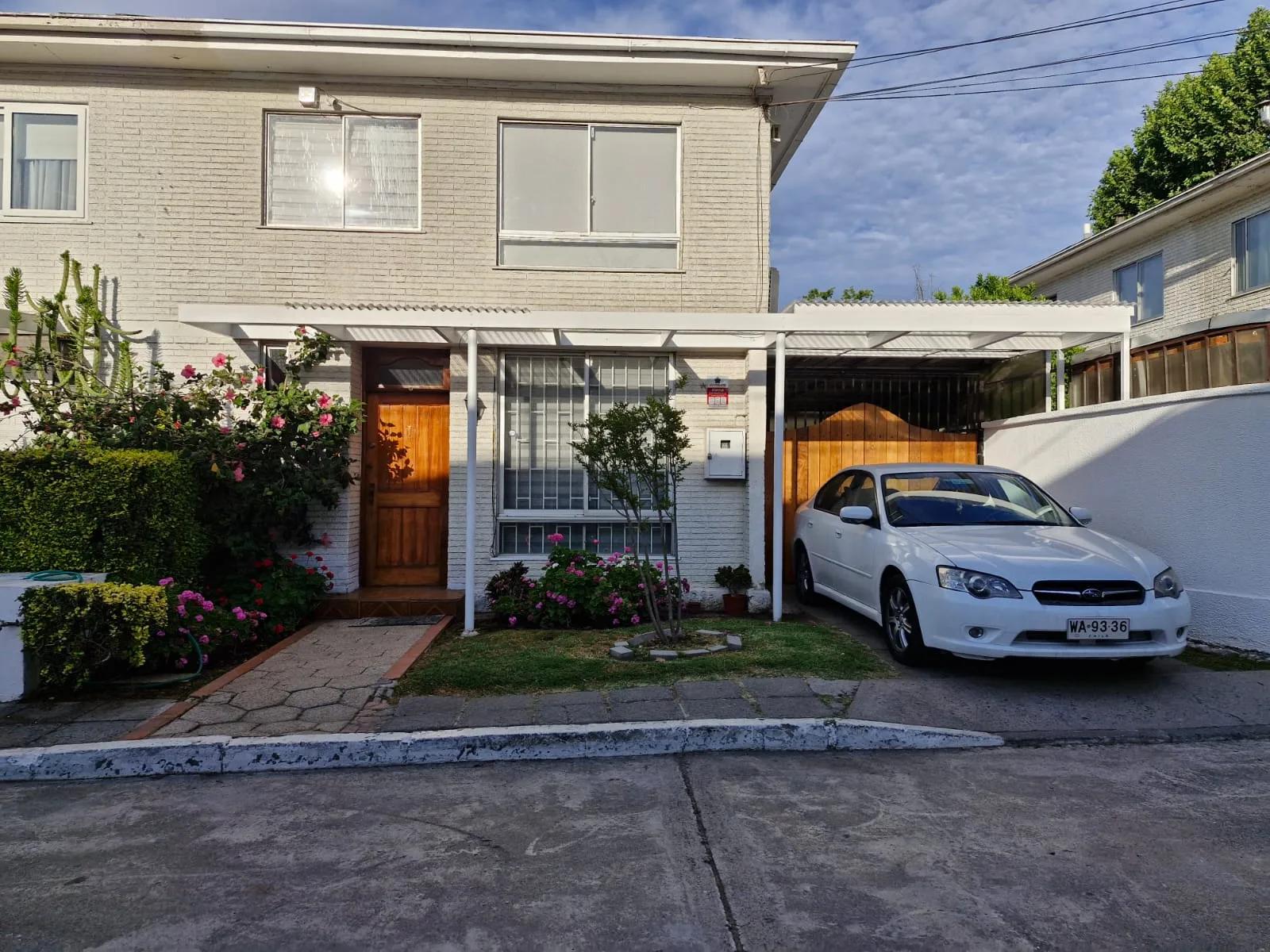 Arriendo Casa 4D 3B E - La Reina