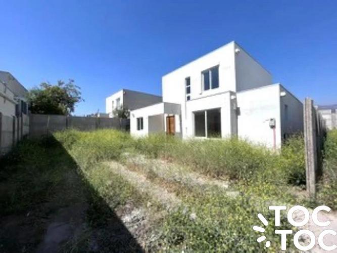 casa en arriendo en Colina