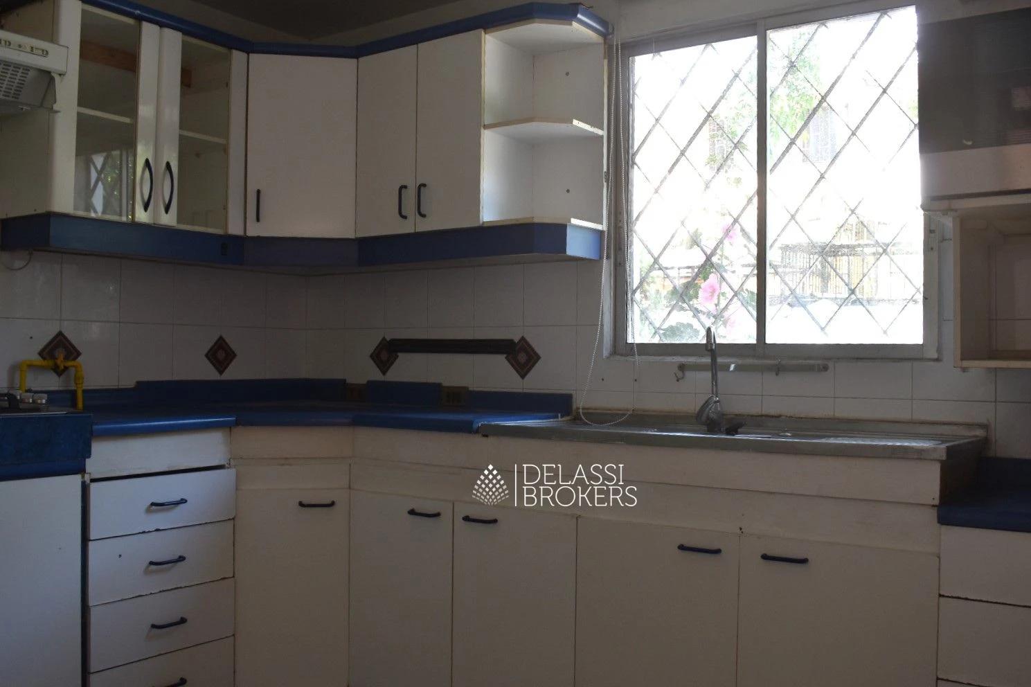 Venta Usado Casa 3D 2B - &Ntilde;u&ntilde;oa