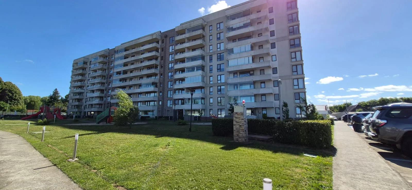 Vende Comodo Departamento. Condominio Parque Krahmer