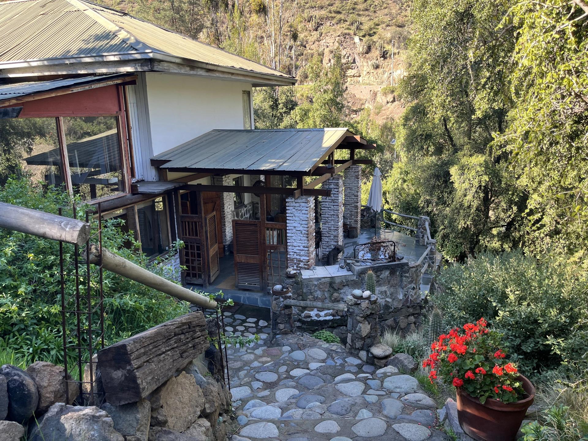 Venta Chalet por cesi&oacute;n 2D 3B + Caba&ntilde;a - Lo Barnechea