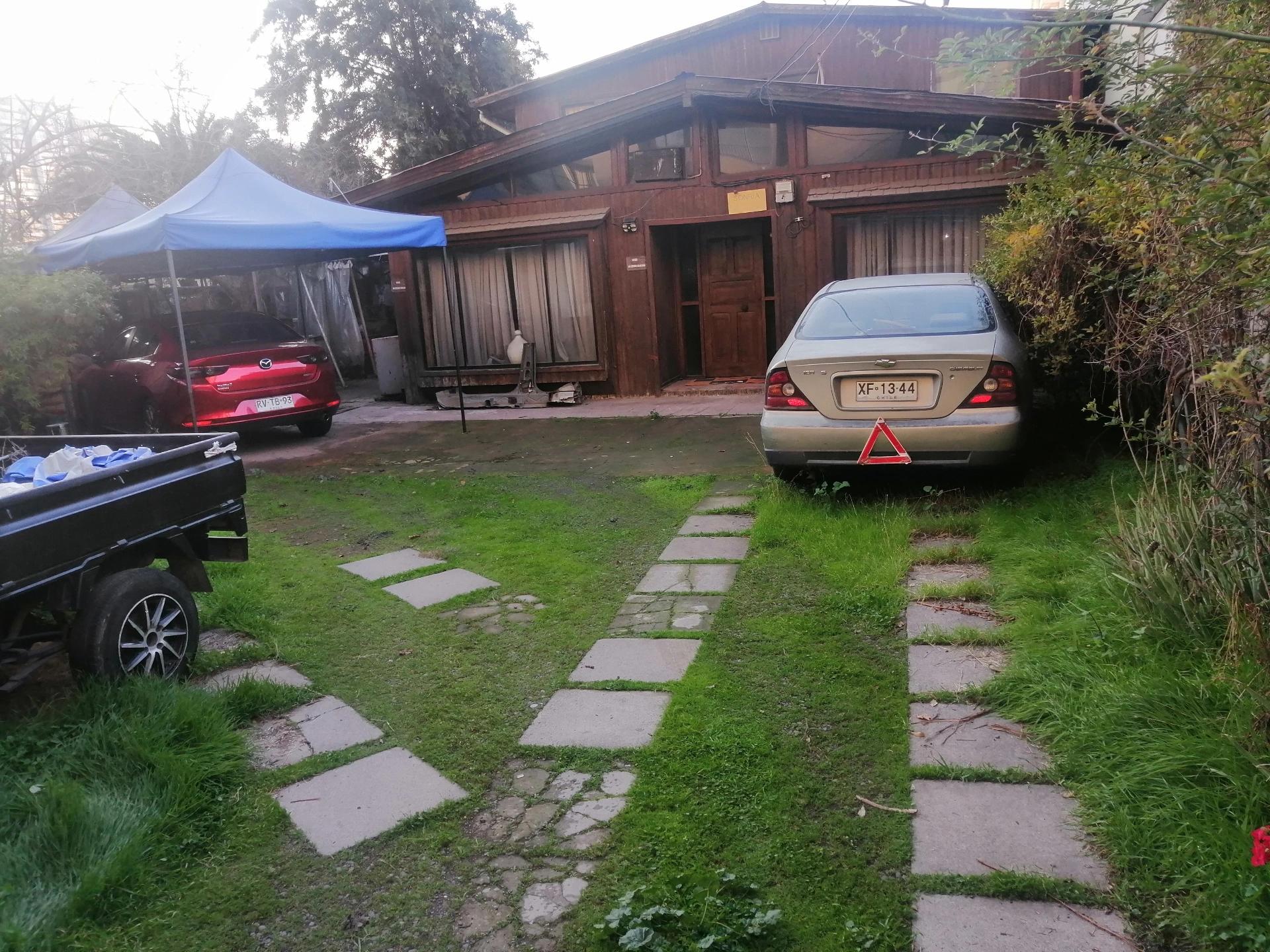 Venta Casa para REMODELAR  8D 5B E - &Ntilde;u&ntilde;oa