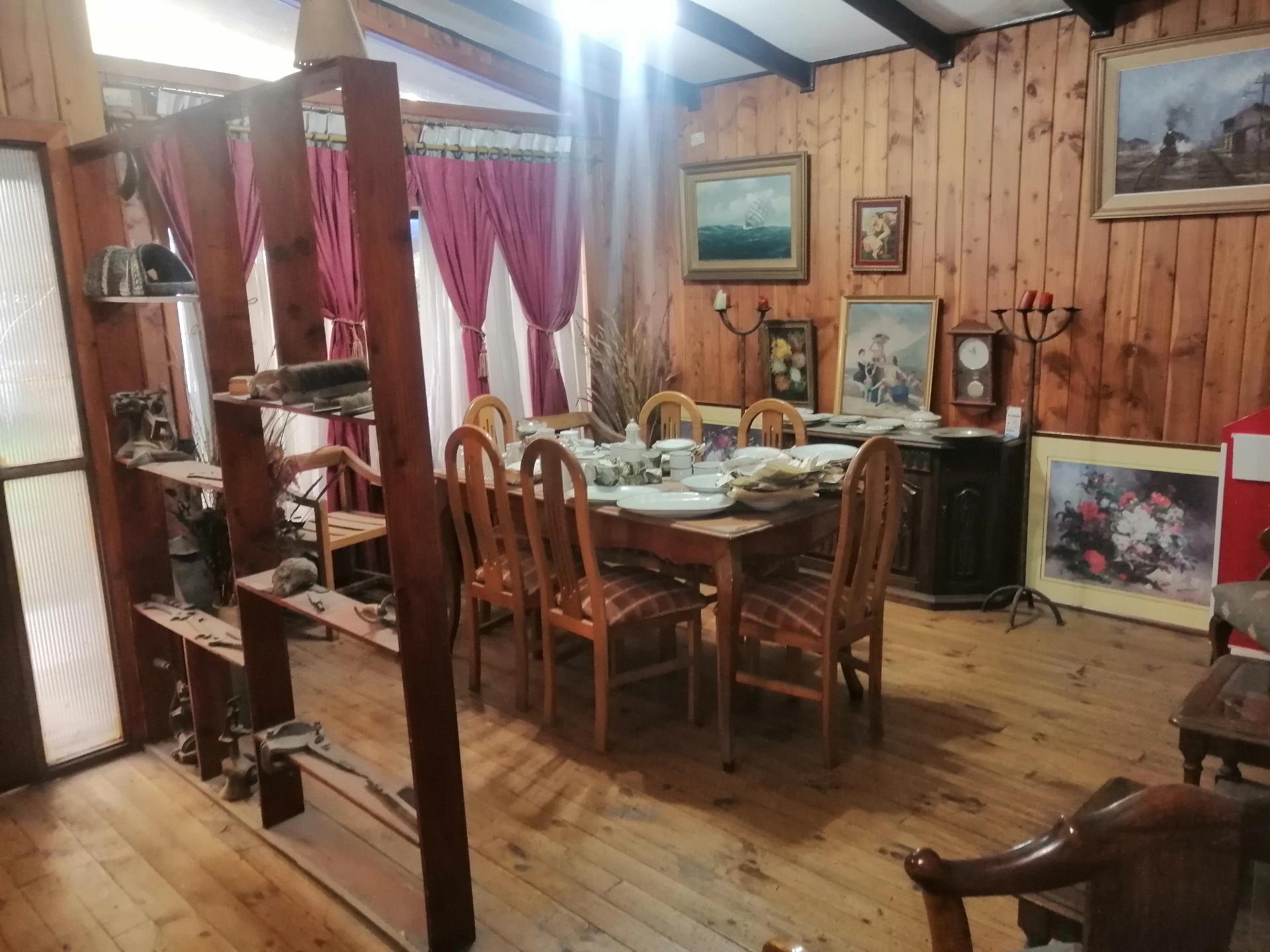 Venta Casa para REMODELAR  8D 5B E - &Ntilde;u&ntilde;oa