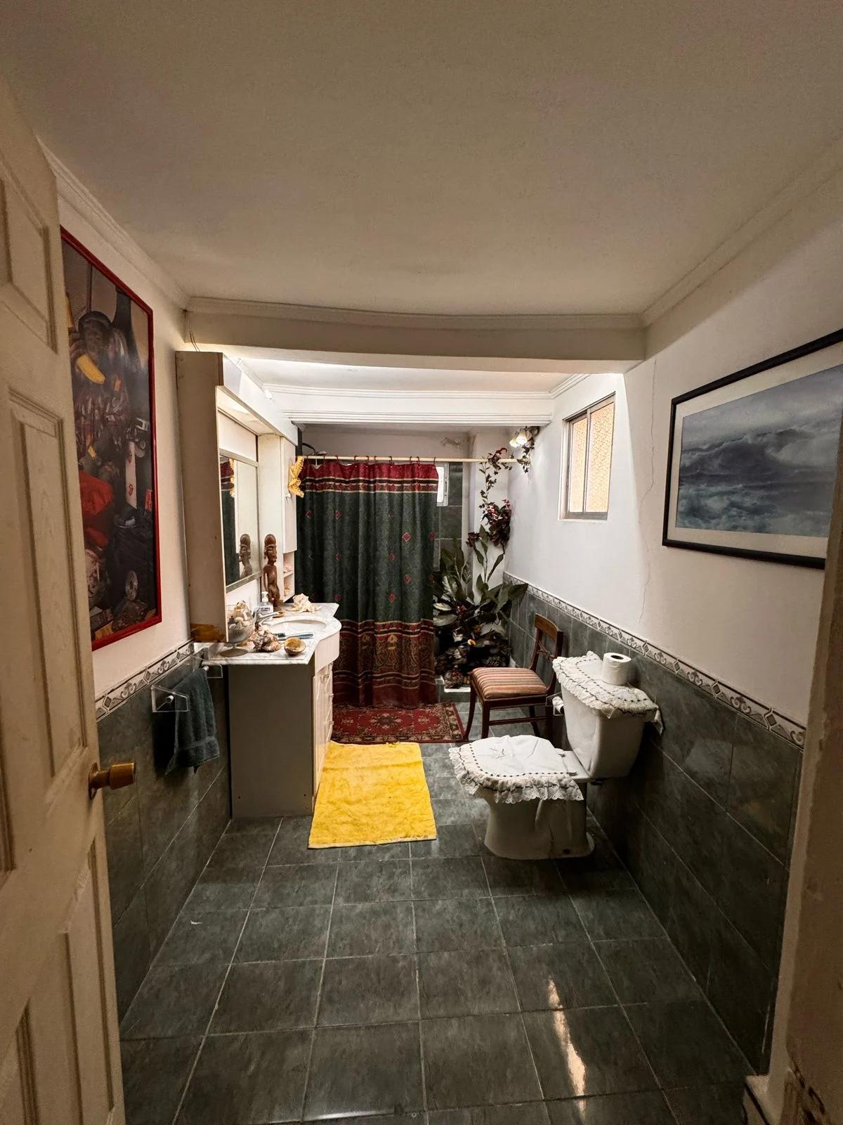 Venta Casa para REMODELAR  8D 5B E - &Ntilde;u&ntilde;oa