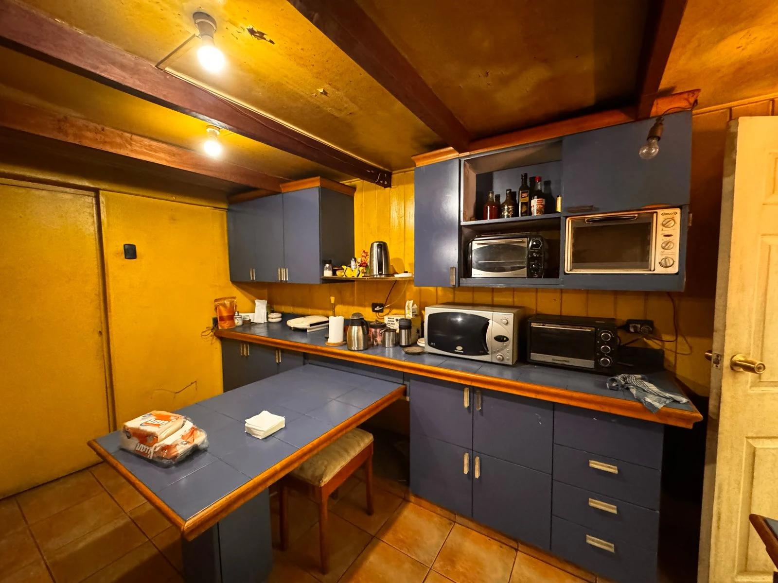 Venta Casa para REMODELAR  8D 5B E - &Ntilde;u&ntilde;oa