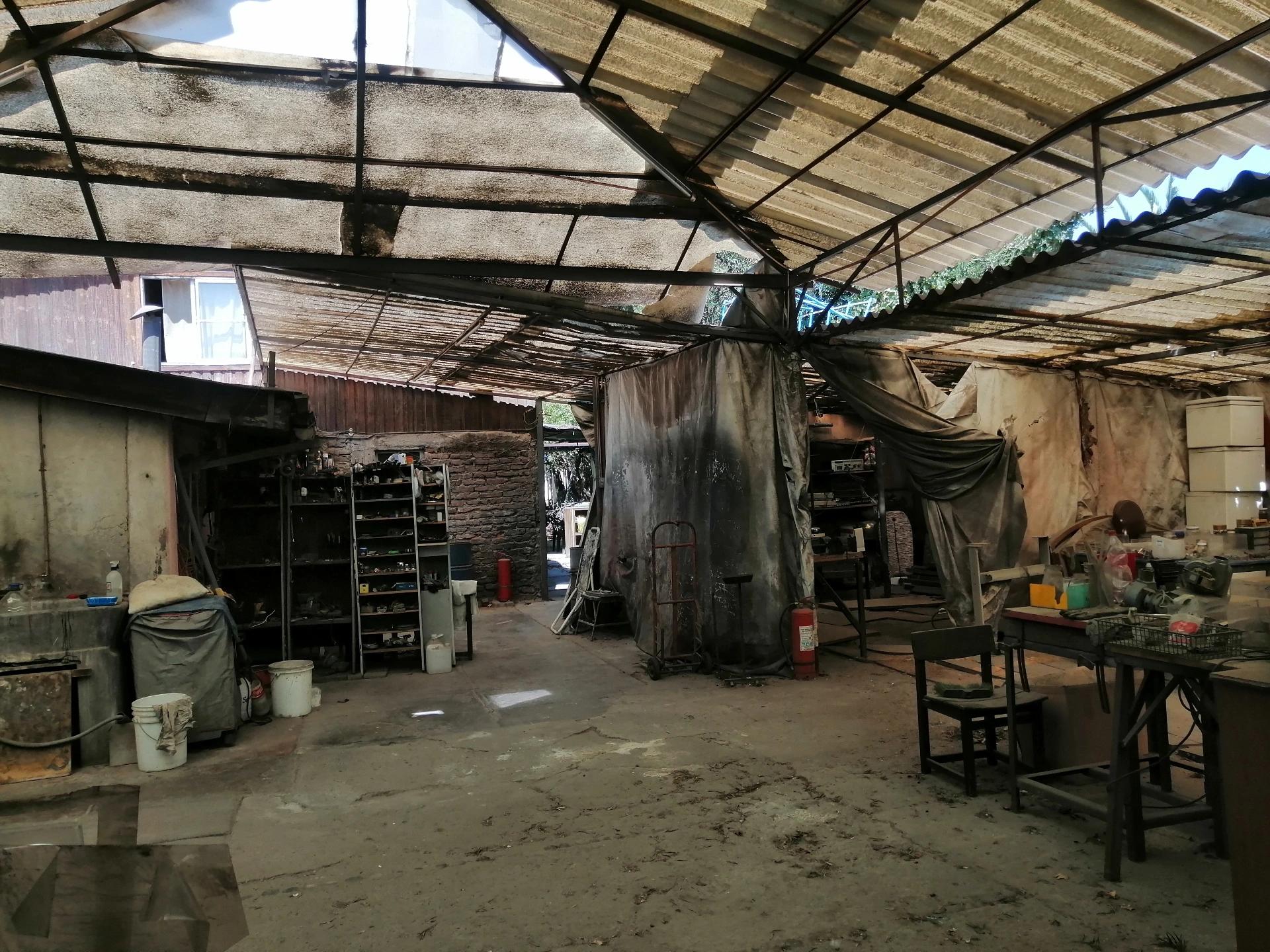 Venta Casa para REMODELAR  8D 5B E - &Ntilde;u&ntilde;oa