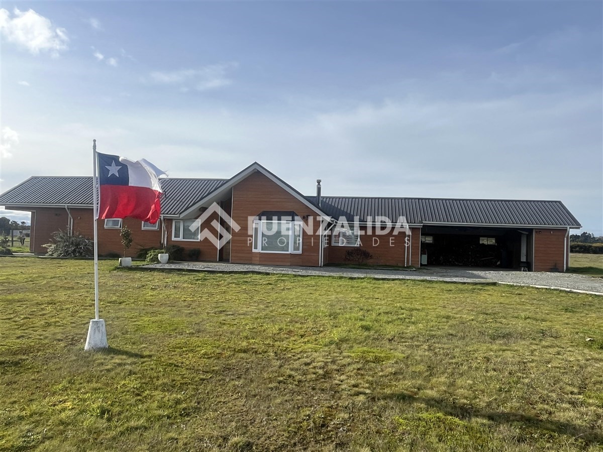 Vendemos en Condominio de Puerto Varas casa de 4D2B