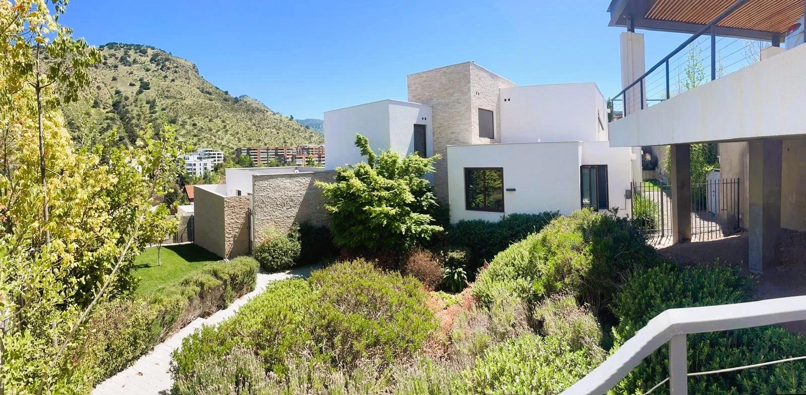 Venta Casa 4D 4B E - Lo Barnechea