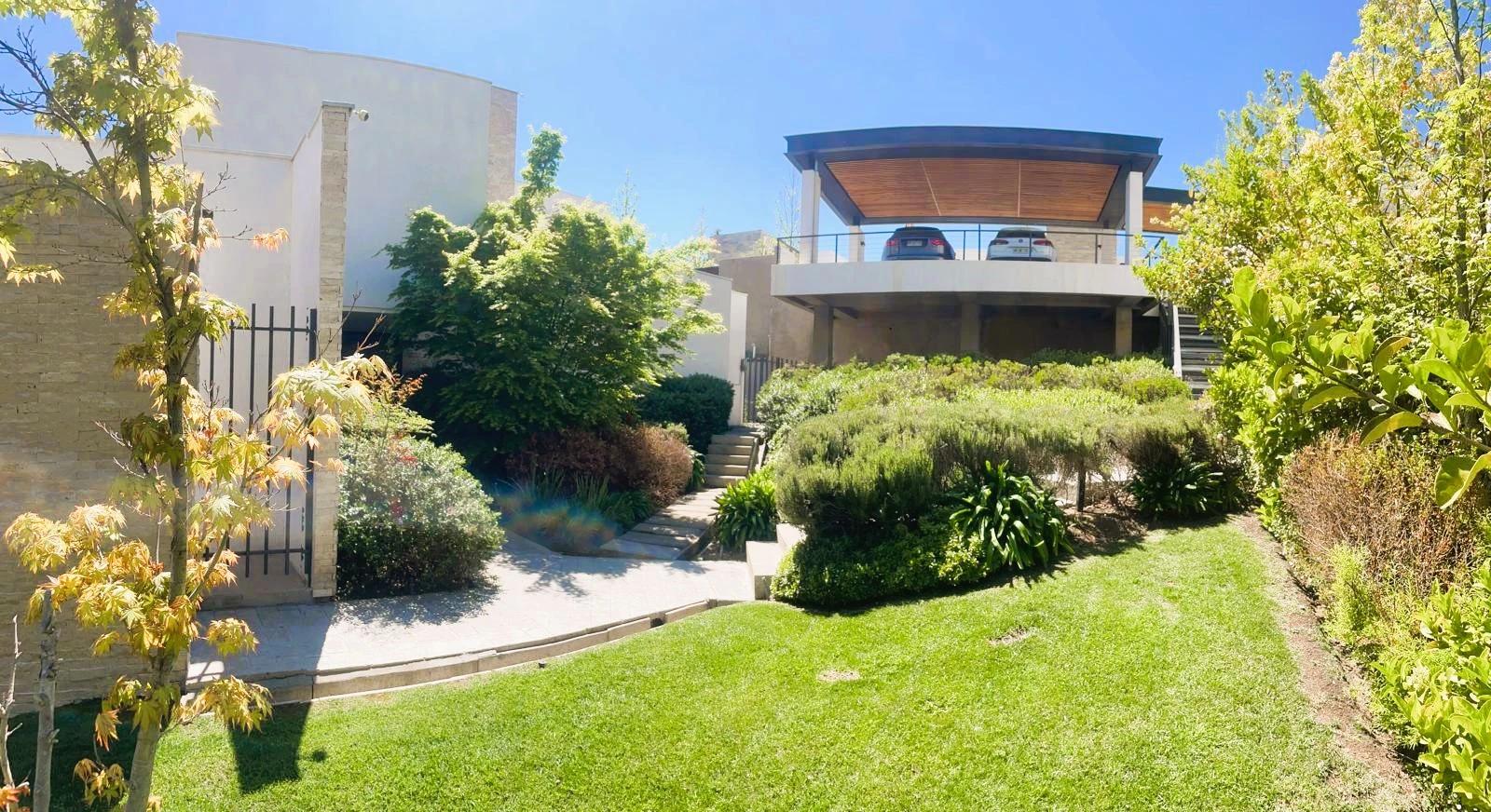 Venta Casa 4D 4B E - Lo Barnechea