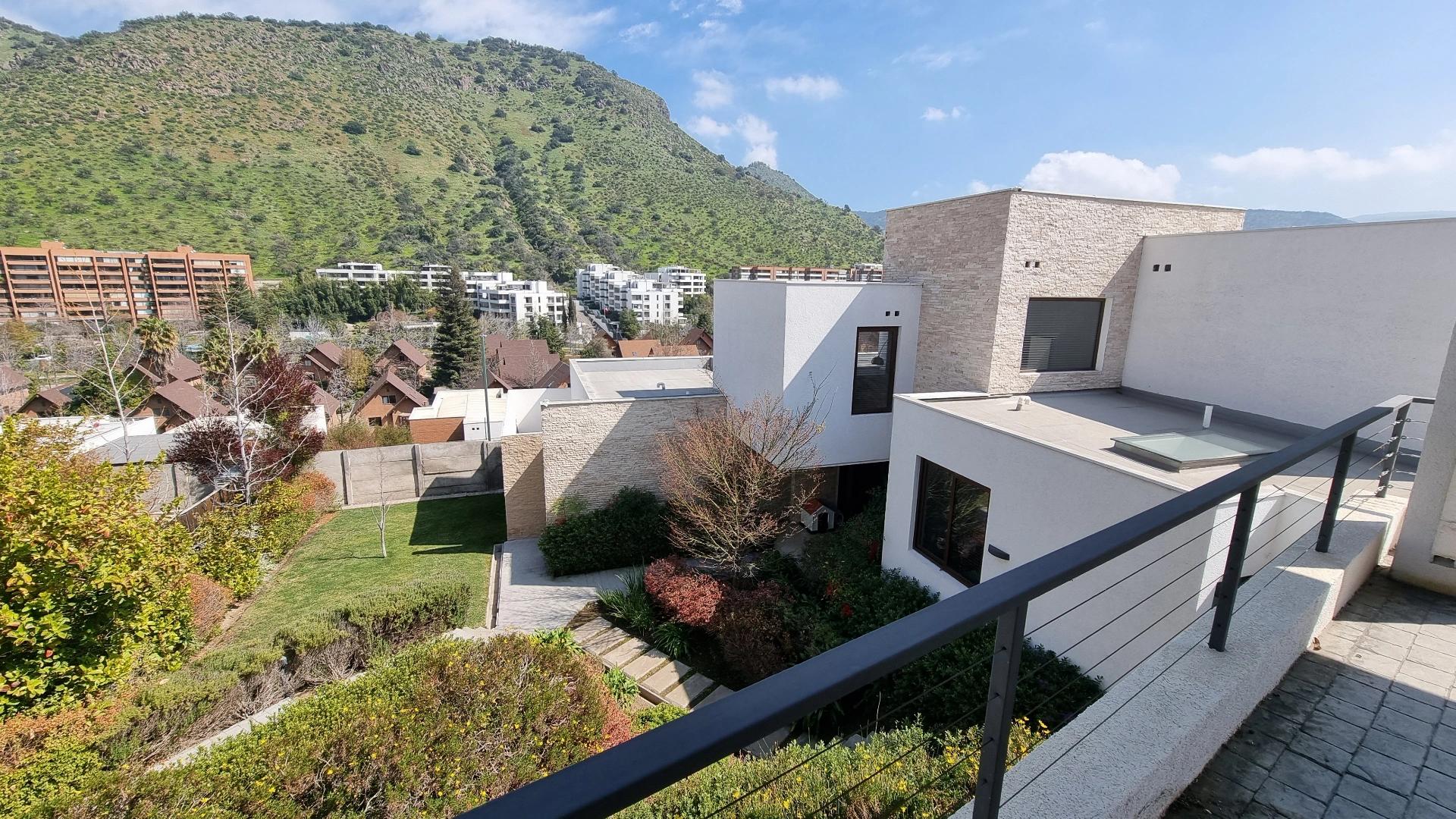 Venta Casa 4D 4B E - Lo Barnechea