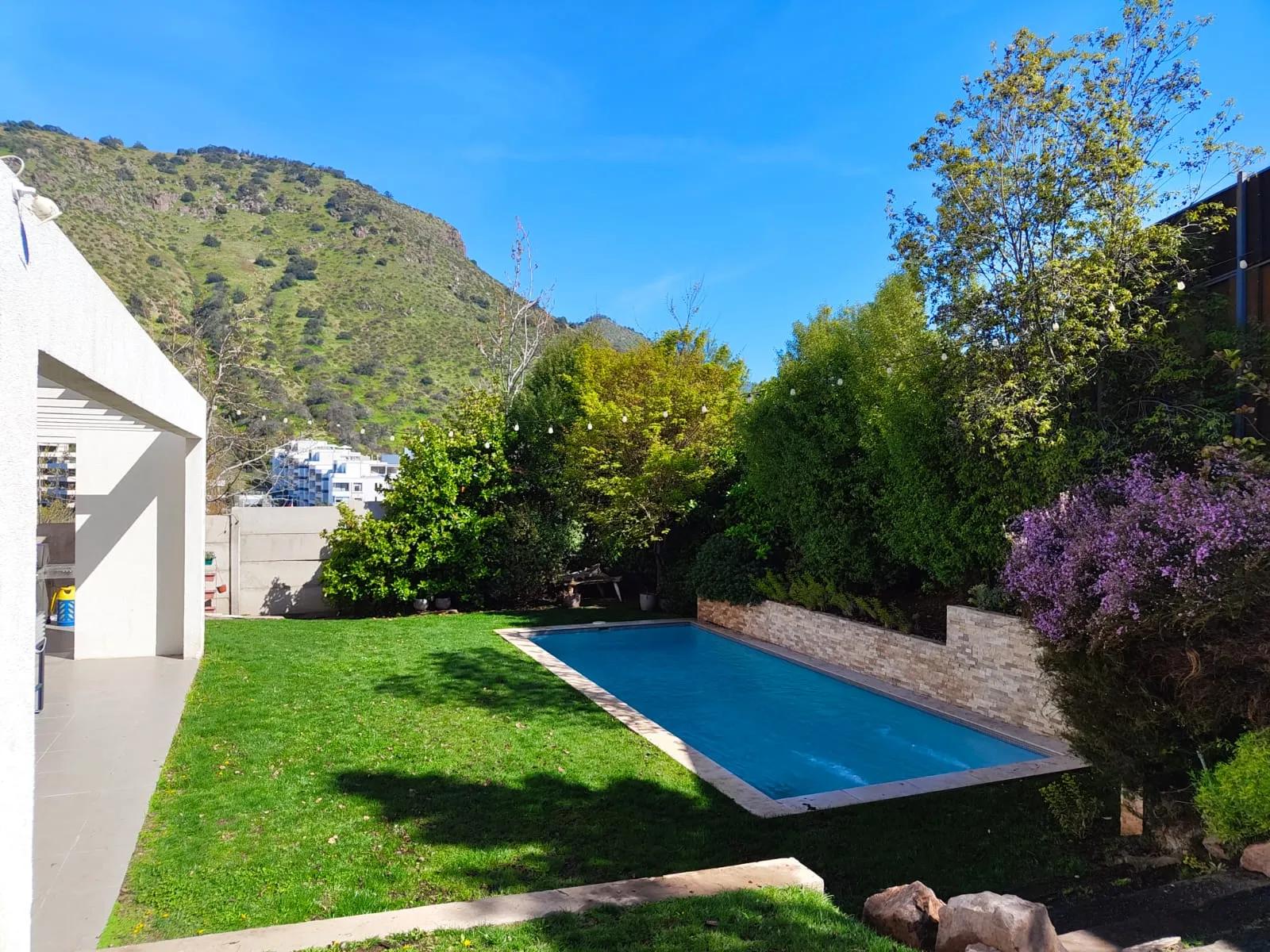 Venta Casa 4D 4B E - Lo Barnechea