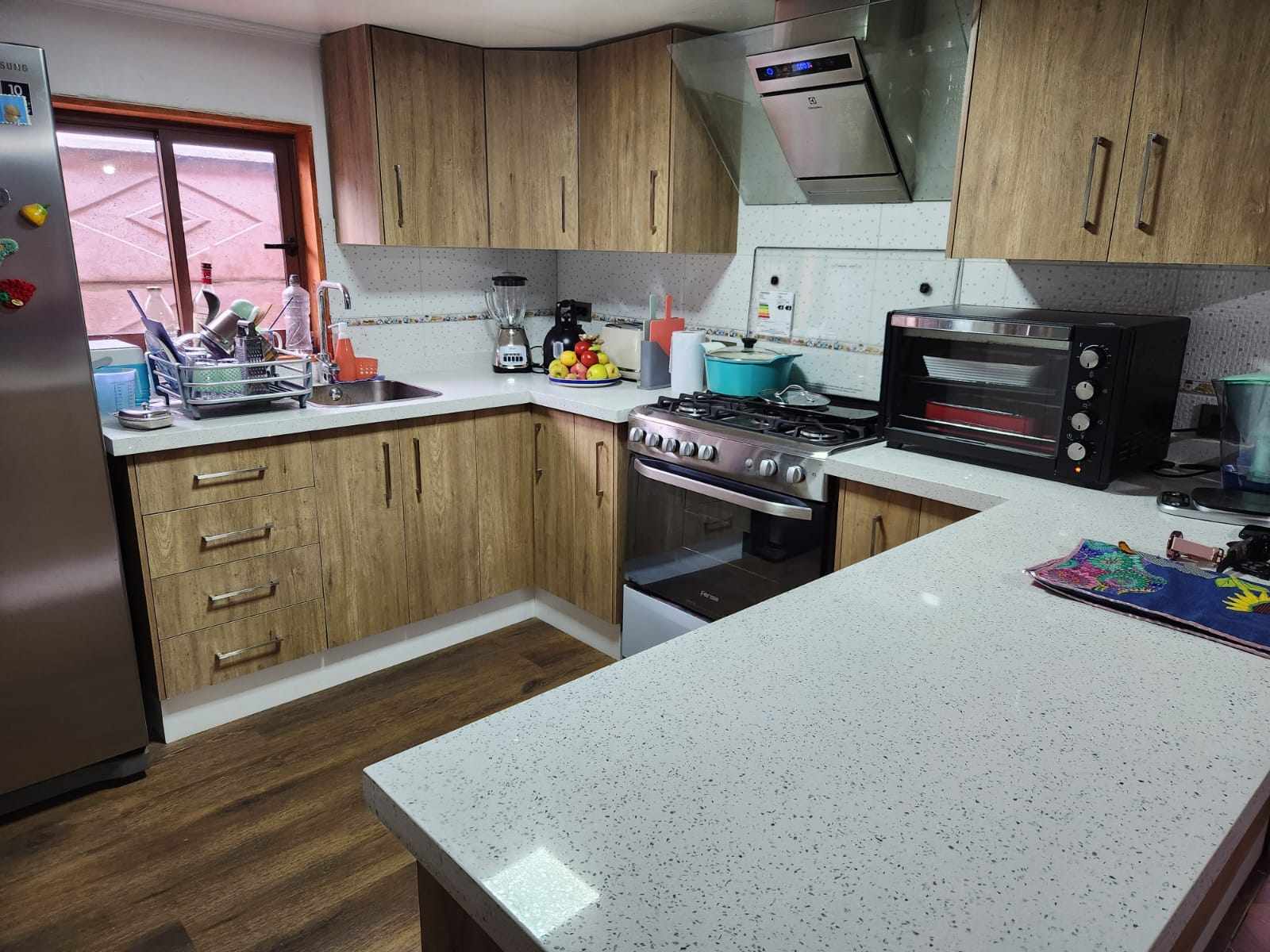 Vende Casa Avenida Tromen Esq. Calle Andes