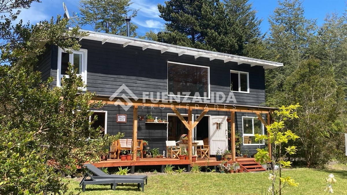 Venta Propiedad Casa Principal y 3 Cabañas Camino a Ensenada