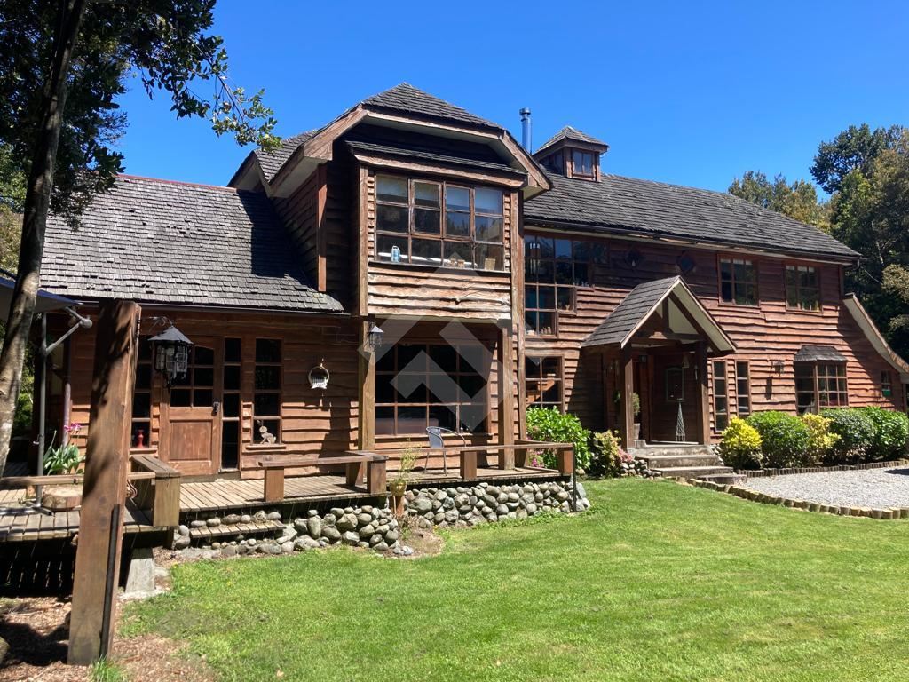 Vendemos casa de 4D4B en Condominio Parque Doña Inés