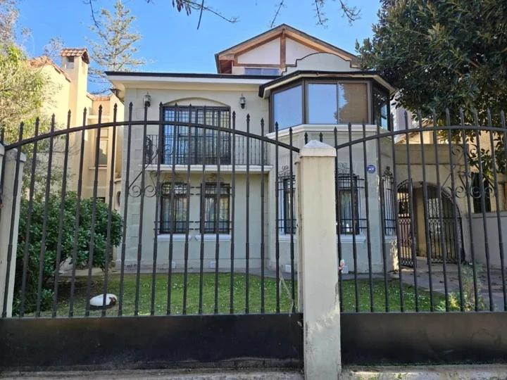 Venta Usado Casa 8D 4B E - &Ntilde;u&ntilde;oa