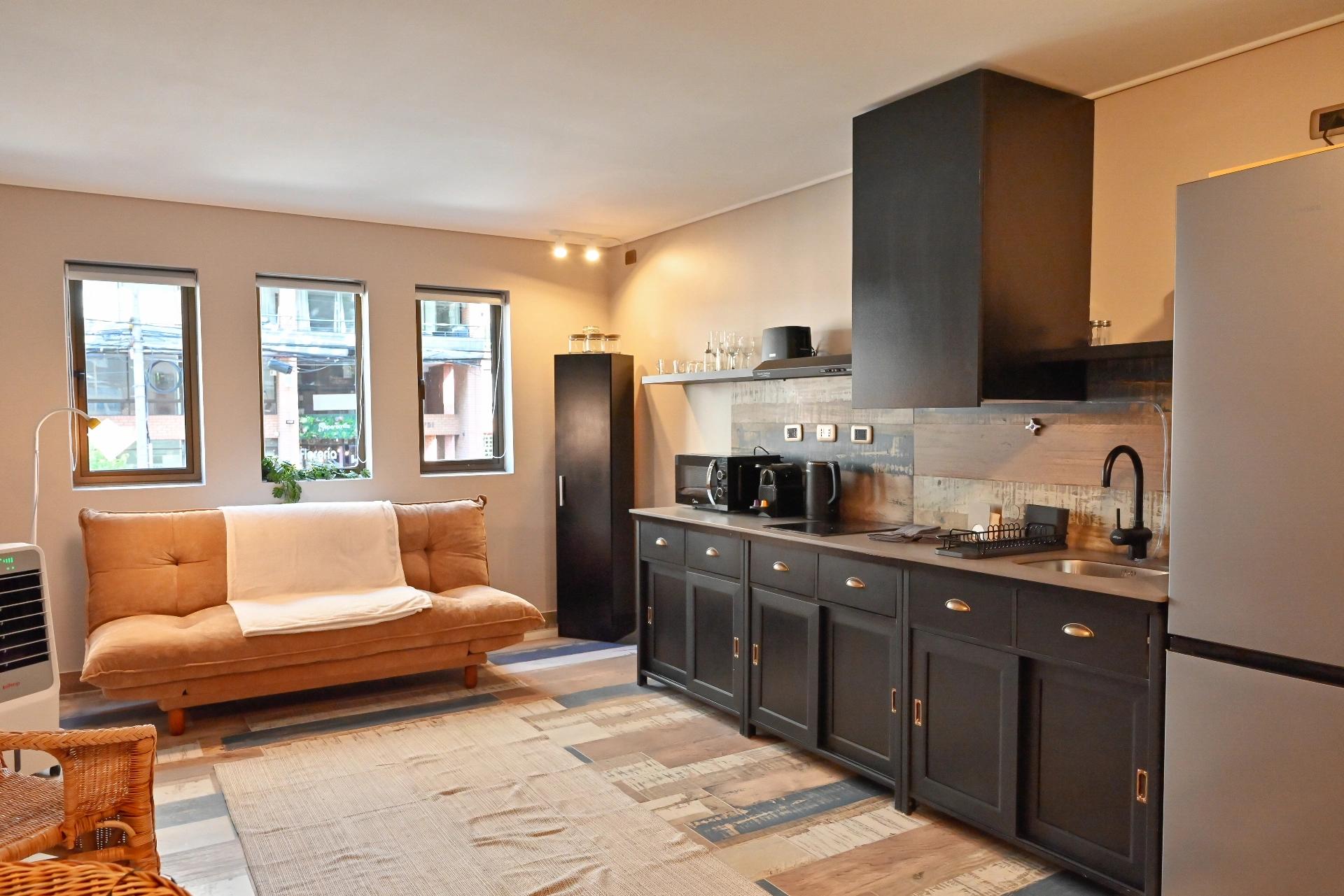 Arriendo Amoblado Departamento 1D 1B - Las Condes