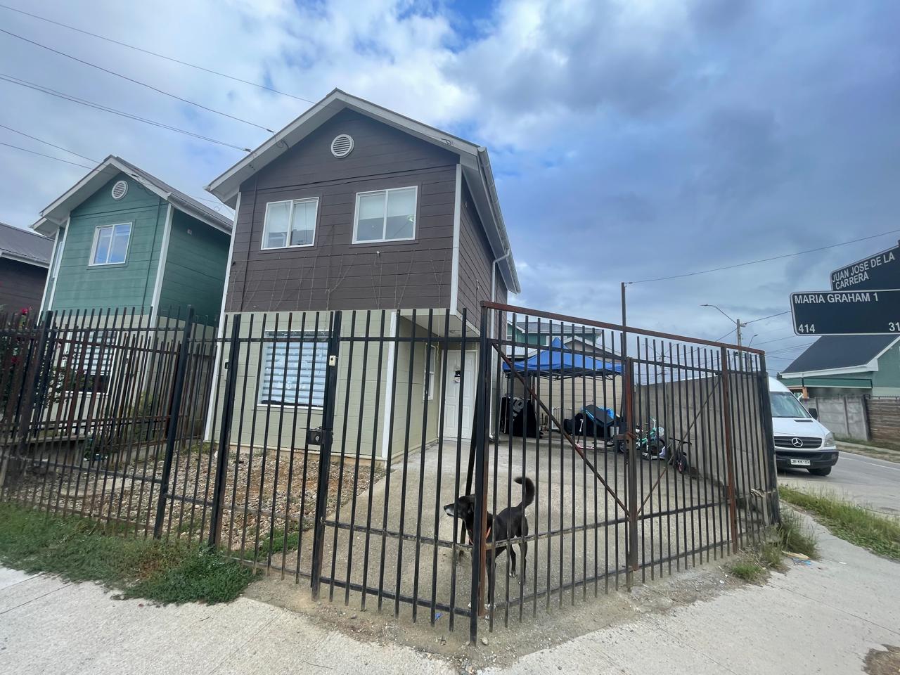 Vende casa esquina con cabaña en Collico