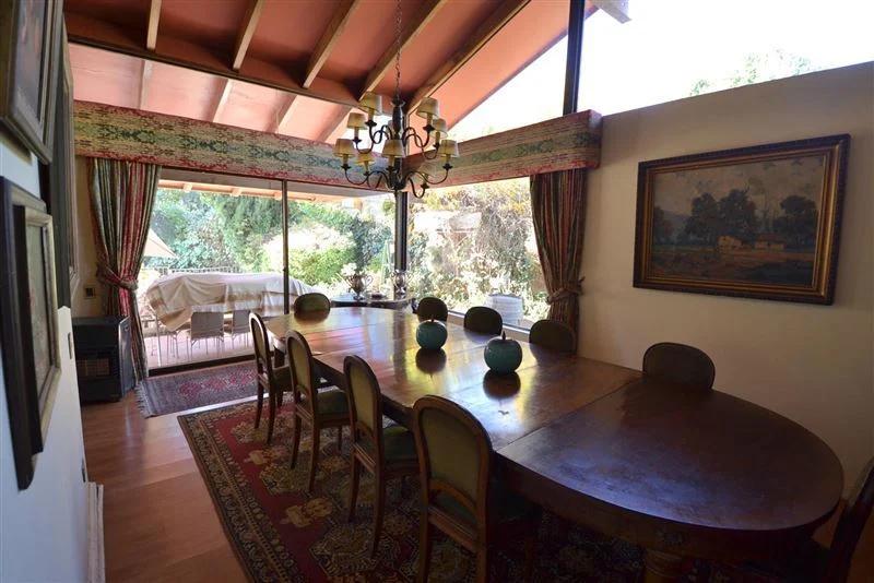 Venta Casa 5D 4B + servicio - Las Condes