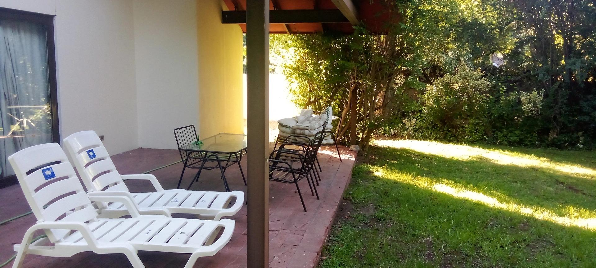 Venta Casa 5D 4B + servicio - Las Condes