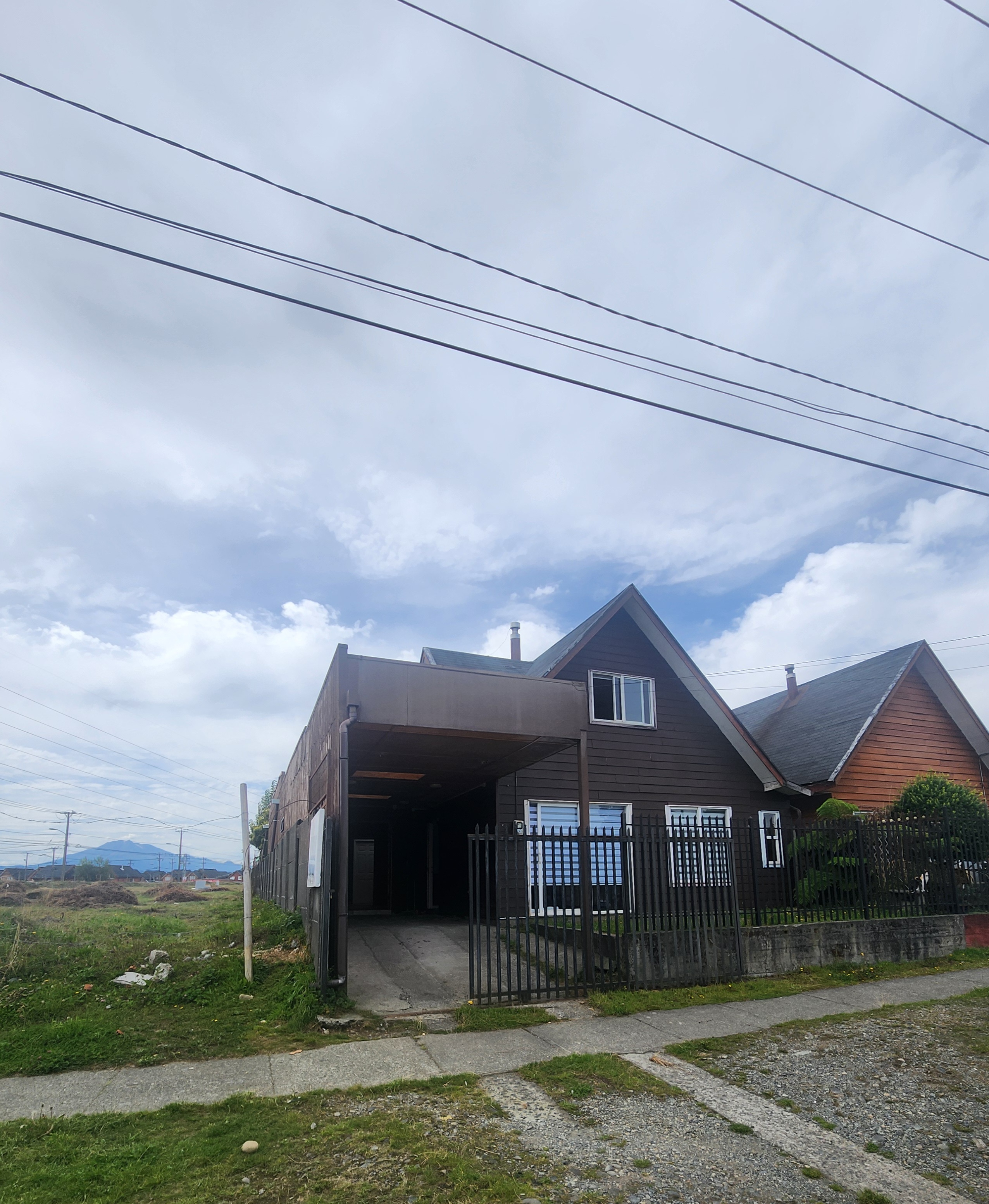 Vendo casa , ideal uso comercial ,sector parque lo