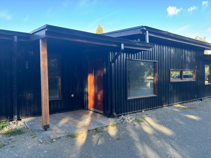 SENSACIONAL CASA SEMINUEVA Y AMPLIA EN CONDOMINIO