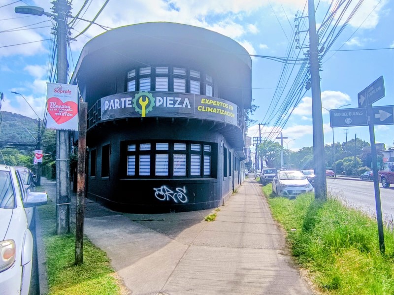 SE VENDE CENTRAL PROPIEDAD DE ESQUINA BULNES CON