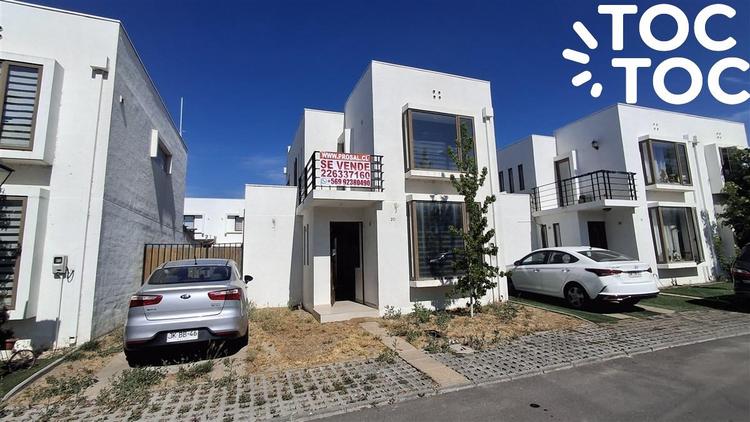 Casa en venta de 3 dorm. en Peñaflor