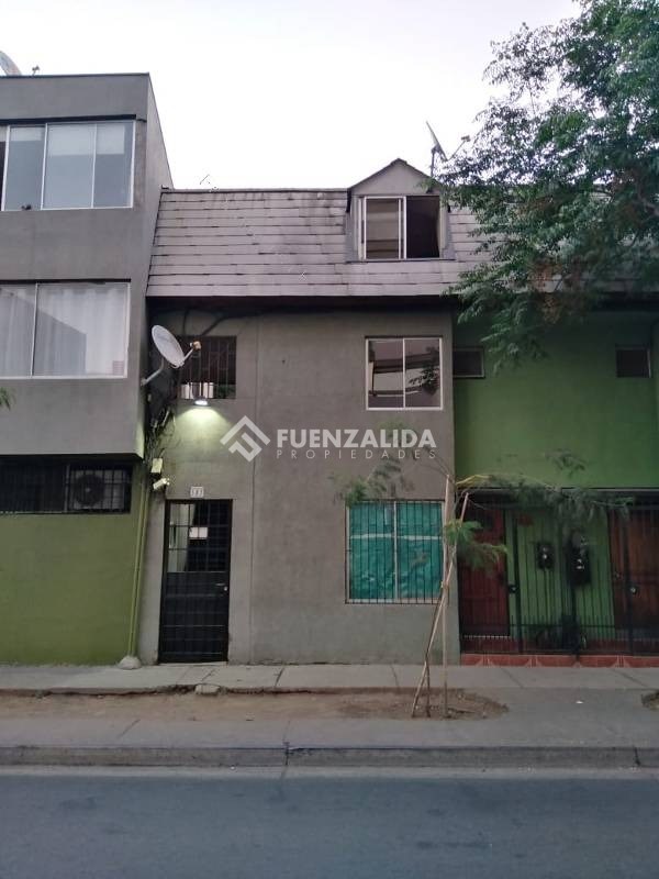 Casa en venta de 3 dorm. en Santiago